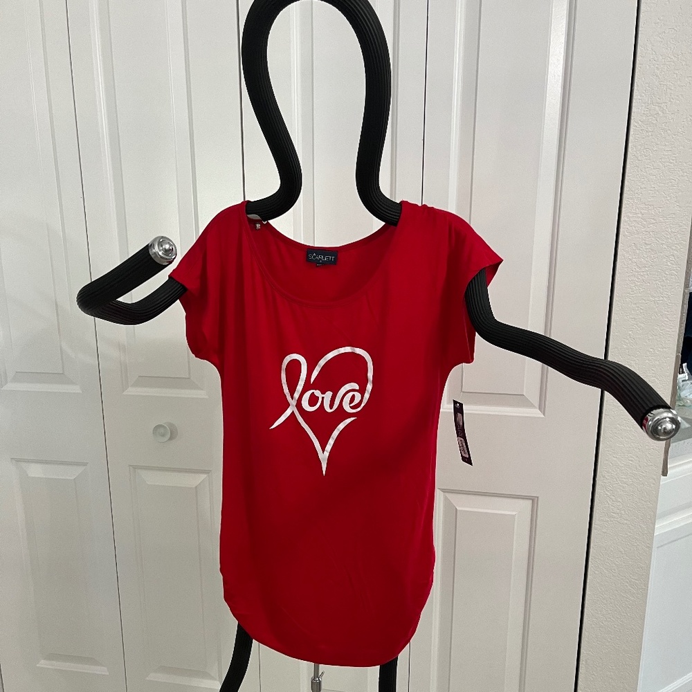 Scarlett woman's top, S, NWT